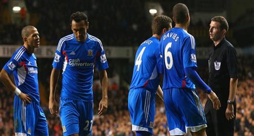 خاص بالفيديو .. برادلي: المحمدي خذلنا .. ولا يؤدي مع المنتخب كما يفعل في انجلترا